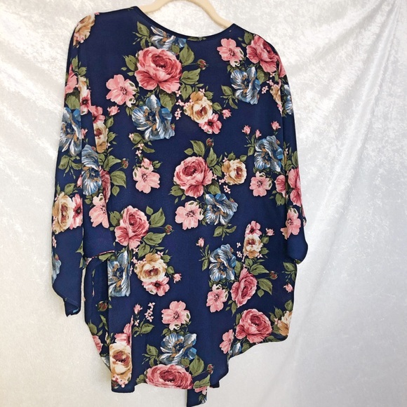 LAST ONE! dark floral tie front top - Picture 8 of 8